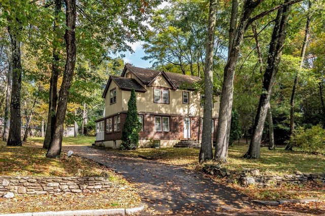 560 Salisbury, Worcester, MA 01609