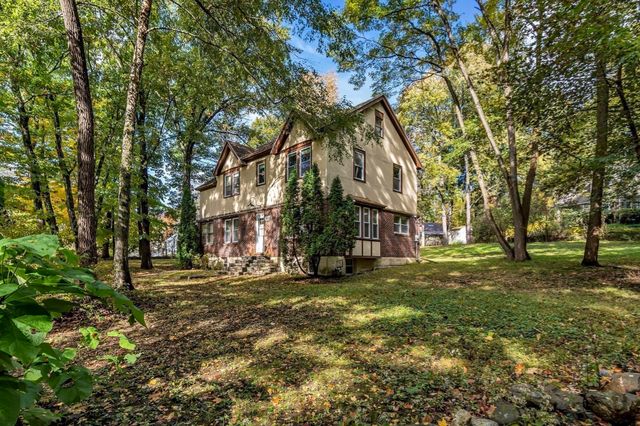 560 Salisbury, Worcester, MA 01609