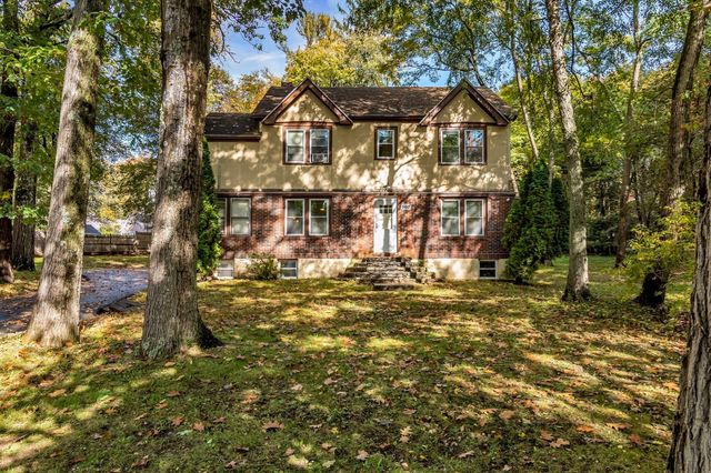 560 Salisbury, Worcester, MA 01609
