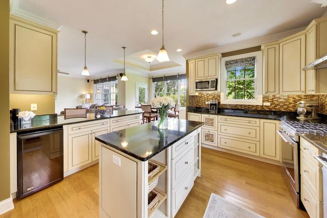 7306 Burning Tree Drive, Mchenry, IL 60050