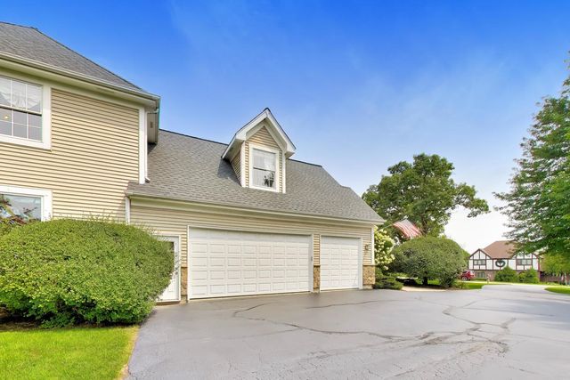 7306 Burning Tree Drive, Mchenry, IL 60050