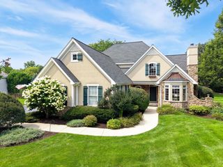 7306 Burning Tree Drive, Mchenry, IL 60050