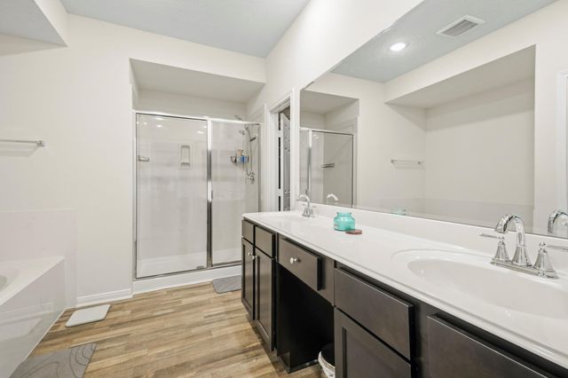 2102 Wikiup Street, Dickinson, TX 77539