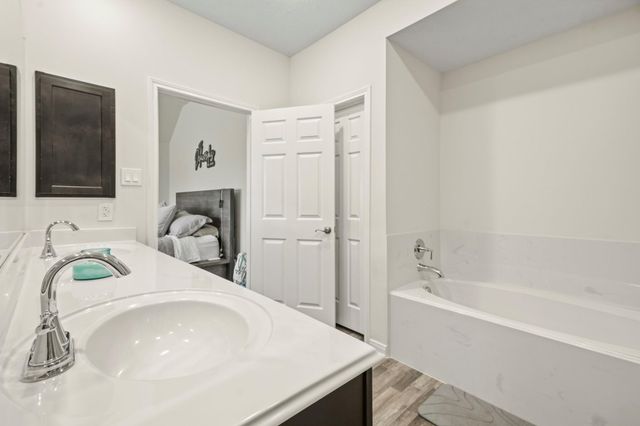 2102 Wikiup Street, Dickinson, TX 77539