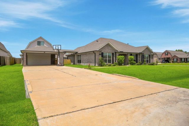 2102 Wikiup Street, Dickinson, TX 77539