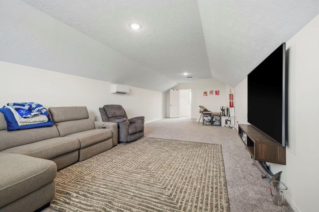 2102 Wikiup Street, Dickinson, TX 77539