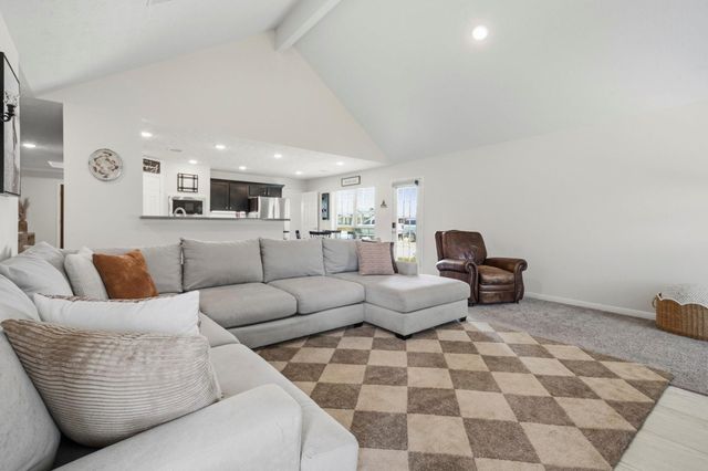 2102 Wikiup Street, Dickinson, TX 77539