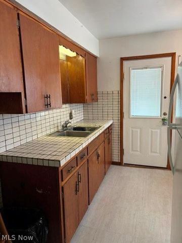 581 Fillmore Avenue, Akron, OH 44314