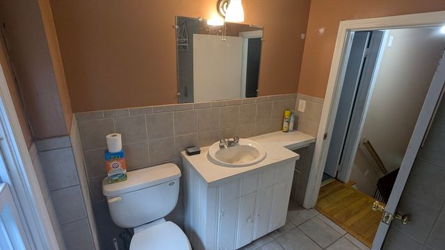 4 Old Charter Rd, Marlborough, MA 01752