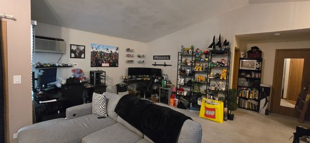 1347 Cunat Court 2D, Lake In The Hills, IL 60156