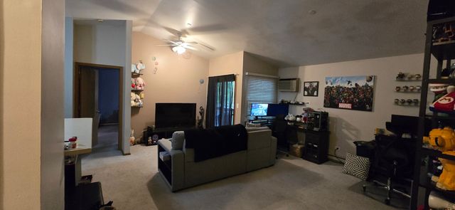 1347 Cunat Court 2D, Lake In The Hills, IL 60156