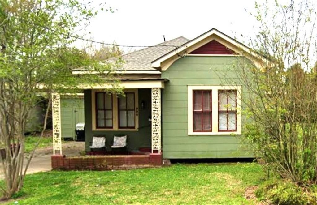 902 Live Oak Street, Lake Charles, LA 70601