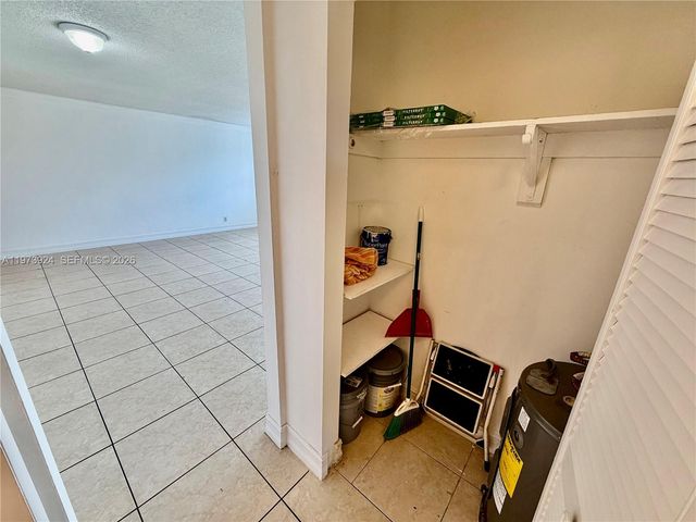 2008 Jackson St D7, Hollywood, FL 33020