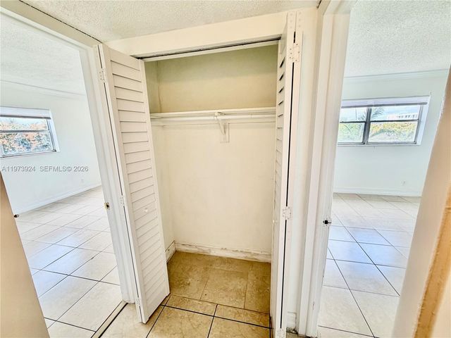 2008 Jackson St D7, Hollywood, FL 33020
