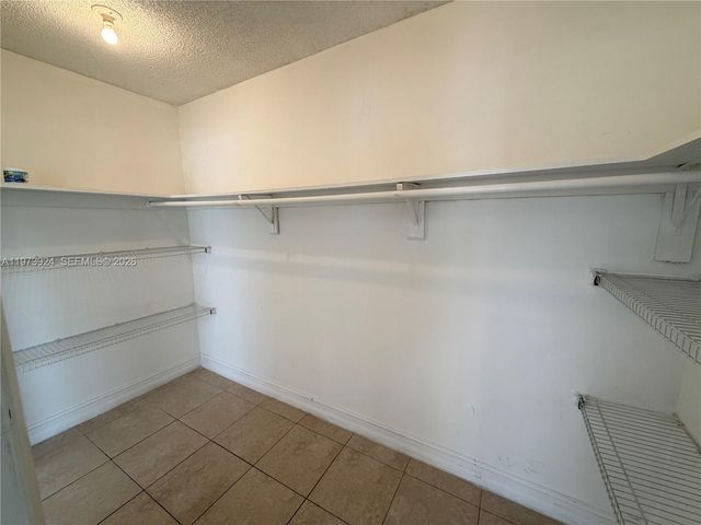 2008 Jackson St D7, Hollywood, FL 33020