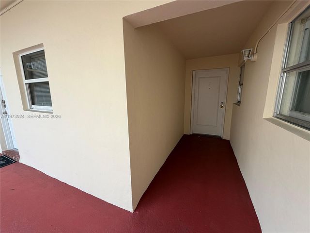 2008 Jackson St D7, Hollywood, FL 33020