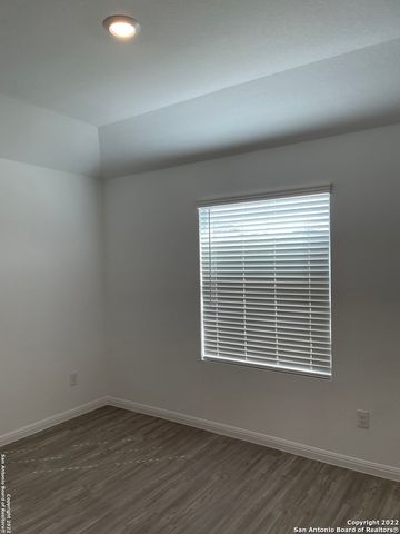 447 Butterfly Bush Ct, New Braunfels, TX 78130