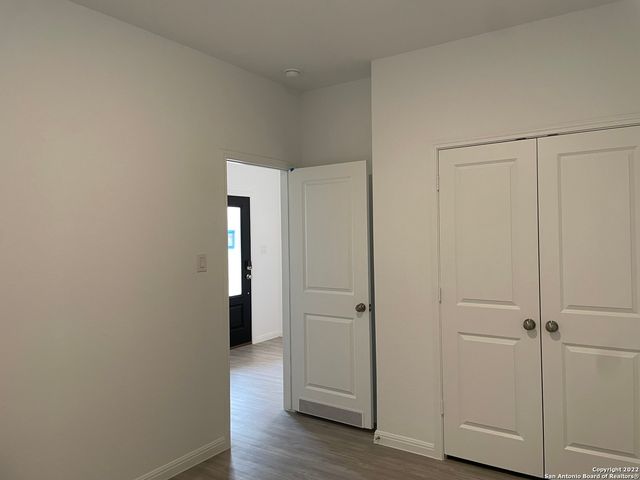 447 Butterfly Bush Ct, New Braunfels, TX 78130