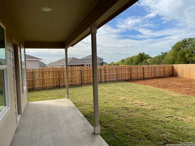 447 Butterfly Bush Ct, New Braunfels, TX 78130