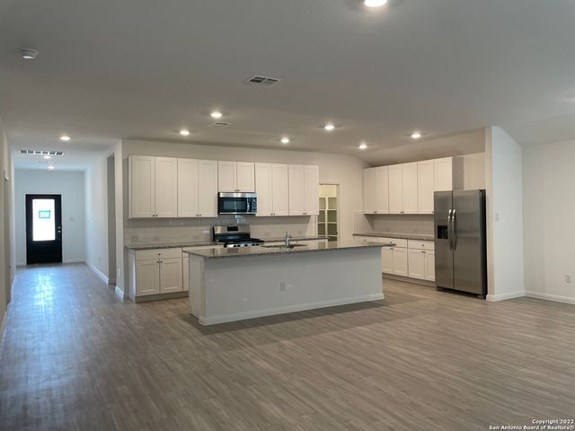 447 Butterfly Bush Ct, New Braunfels, TX 78130