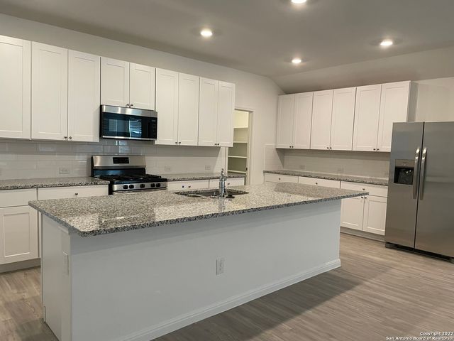 447 Butterfly Bush Ct, New Braunfels, TX 78130