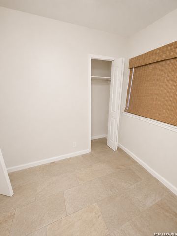 1107 CERRO ALTO DR, San Antonio, TX 78213