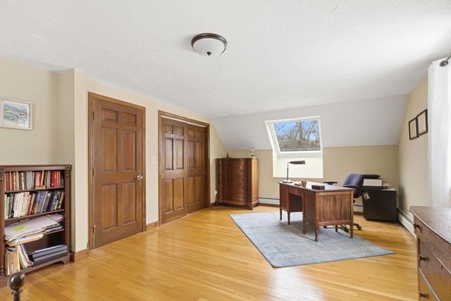 13 Checkerberry Ln, Sandwich, MA 02644