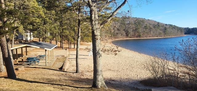 13 Checkerberry Ln, Sandwich, MA 02644