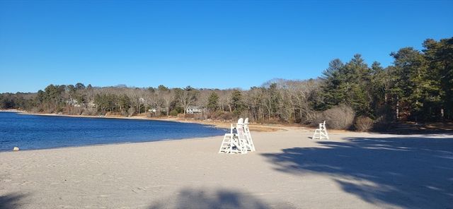 13 Checkerberry Ln, Sandwich, MA 02644