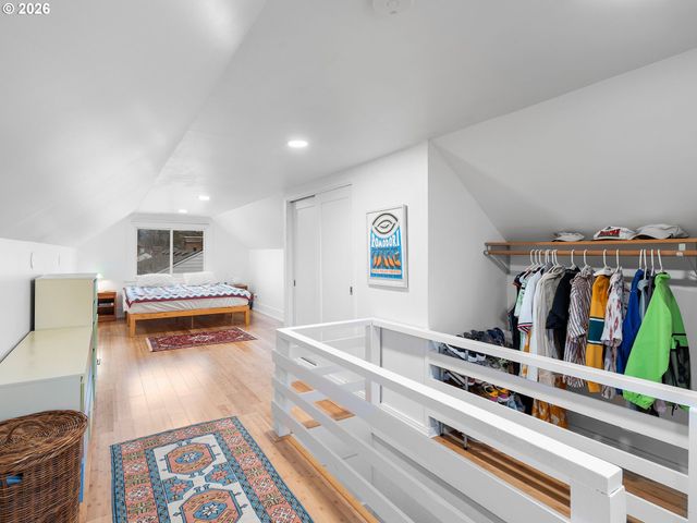 1310 Ne 70TH Ave, Portland, OR 97213