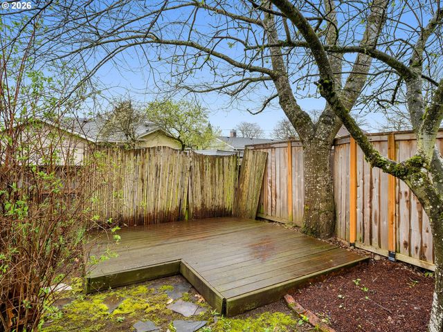 1310 Ne 70TH Ave, Portland, OR 97213