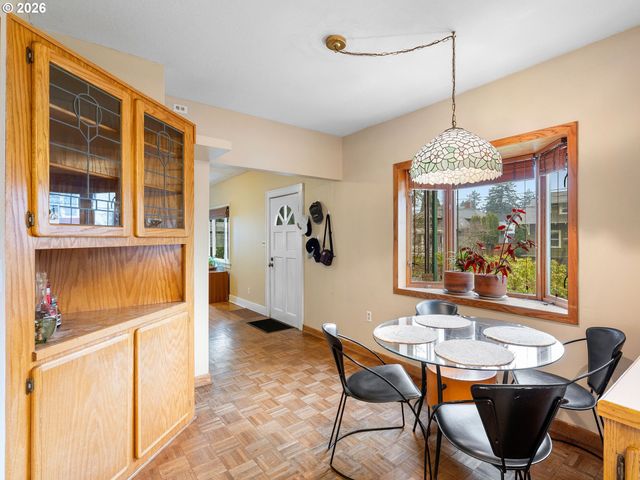 1310 Ne 70TH Ave, Portland, OR 97213