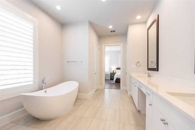 14948 Oak Street, Addison, TX 75001