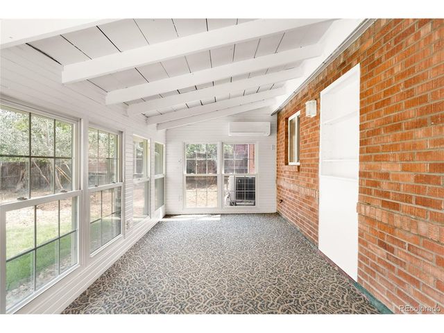 1176 Tucson St, Aurora, CO 80011