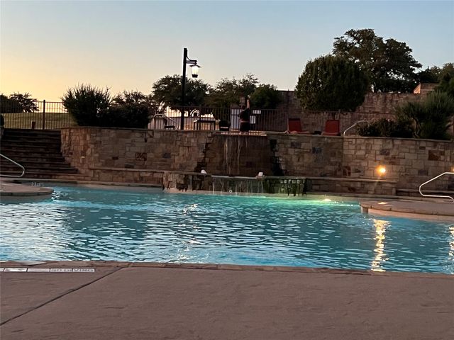 6528 Berkshire Drive, Cleburne, TX 76033