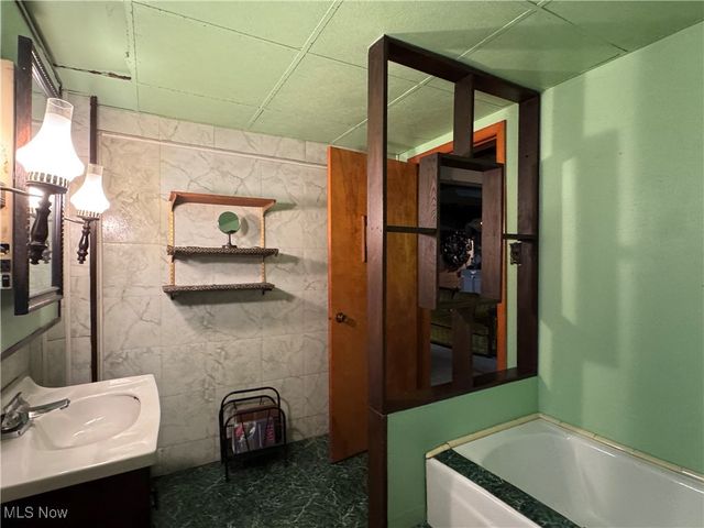 1281 Township Road 129, Adena, OH 43901