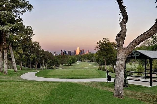 627 Finley Court, Dallas, TX 75208