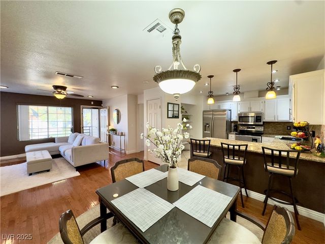 9070 Spring Mountain Road 204, Las Vegas, NV 89117