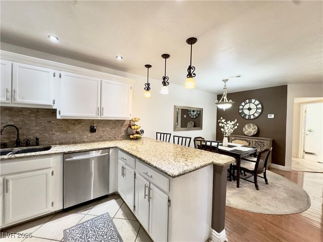 9070 Spring Mountain Road 204, Las Vegas, NV 89117