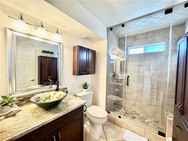 9070 Spring Mountain Road 204, Las Vegas, NV 89117