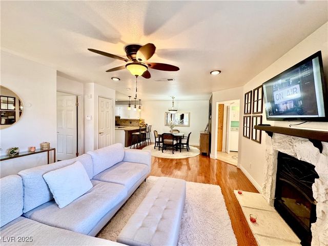 9070 Spring Mountain Road 204, Las Vegas, NV 89117