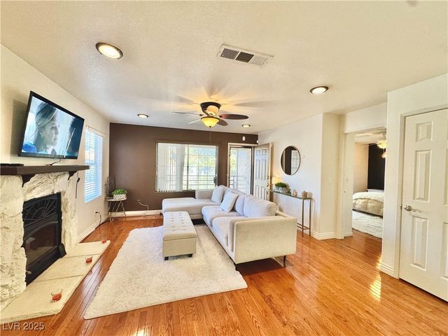 9070 Spring Mountain Road 204, Las Vegas, NV 89117