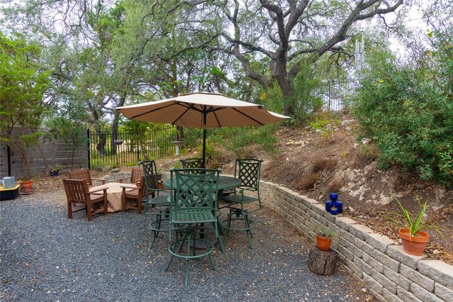 1100 Salen CV, Spicewood, TX 78669