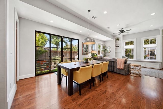 220 W 10th Street, Houston, TX 77008