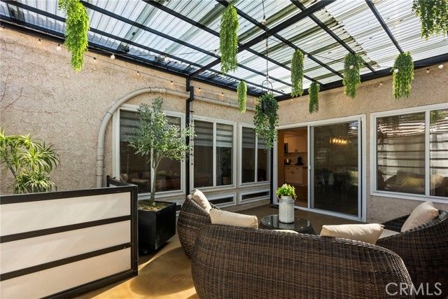 5640 Etiwanda Avenue 1, Tarzana (los Angeles), CA 91356