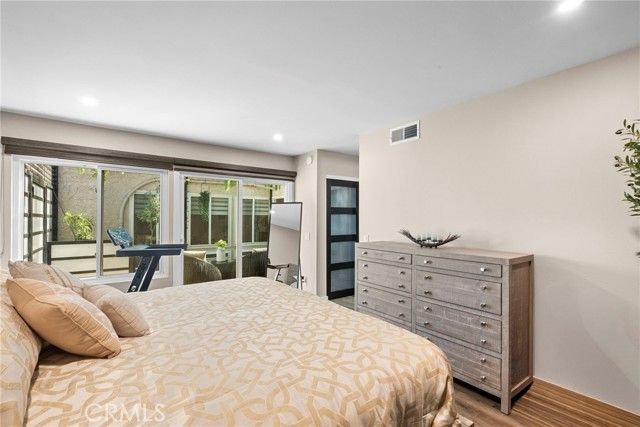 5640 Etiwanda Avenue 1, Tarzana (los Angeles), CA 91356