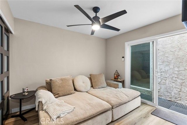 5640 Etiwanda Avenue 1, Tarzana (los Angeles), CA 91356