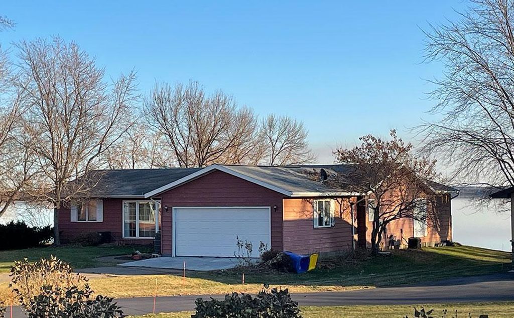 38264 N Shore Drive, Battle Lake, MN 56515