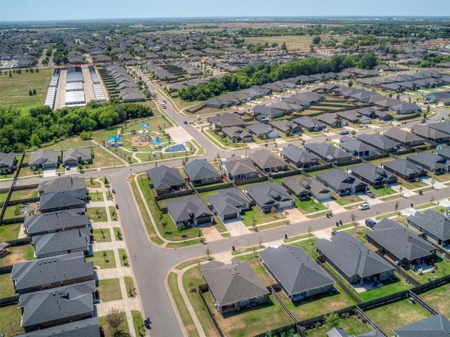 305 Pergola Street, Yukon, OK 73099