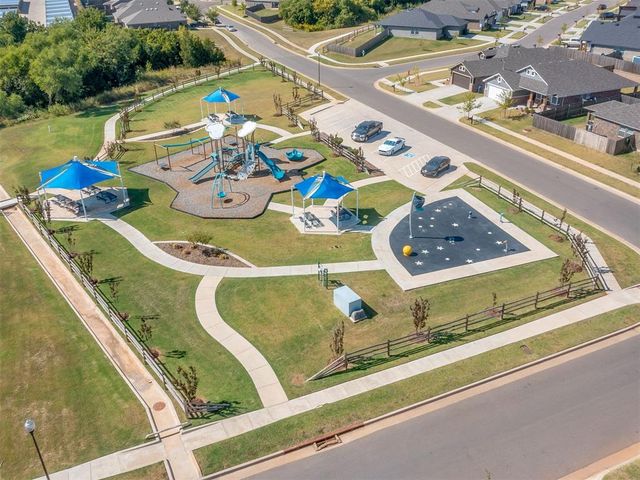 305 Pergola Street, Yukon, OK 73099